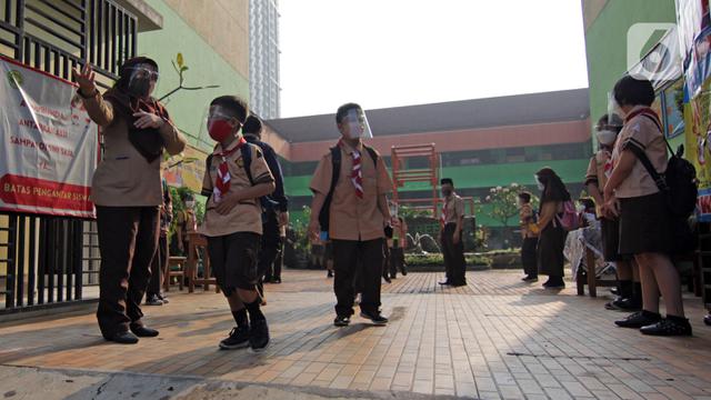 FOTO: Uji Coba Sekolah Tatap Muka di Jakarta