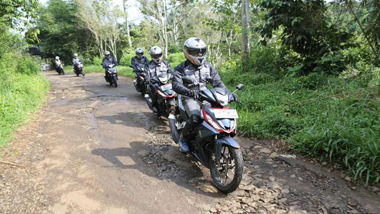 Taklukkan Perjalanan Menantang dengan All New Honda Supra GTR 150