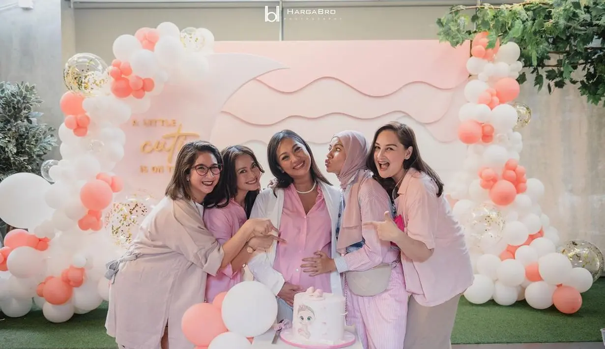 Baby Shower Nola B3 (Instagram/riafinola)