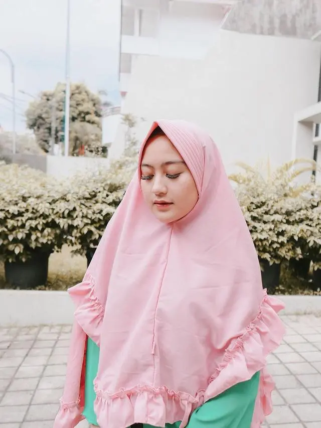 7 Potret Salshabilla Adriani saat Tampil Berhijab, Banjir Pujian