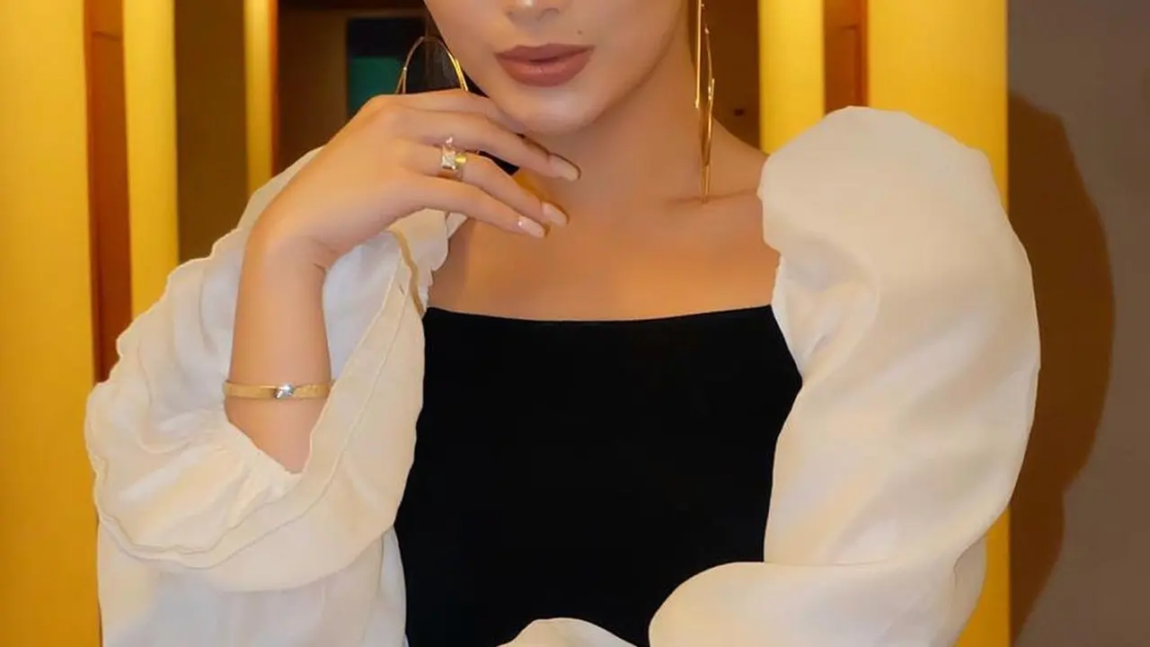 [Fimela] Zaskia Gotik