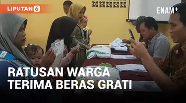 Ratusan Warga Grobogan Terima Beras Gratis dari Kementerian PMK