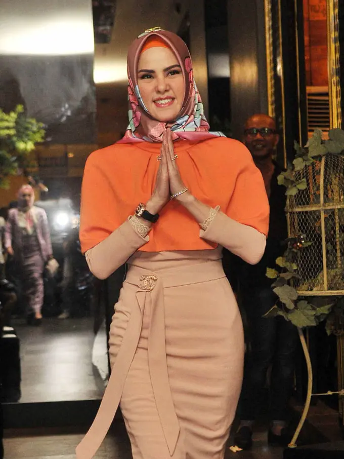 [Bintang] Angel Lelga