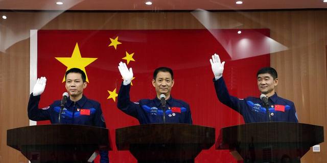 Astronaut China Gagal Pulang ke Bumi Tepat Waktu Gegara Pesawat Alami Insiden di Angkasa Luar