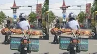 Seorang pengendara sepeda motor di jalanan Boyolali membuat geger pengendara lain lantaran membawa jenazah di atas sepeda motornya. (Ist)