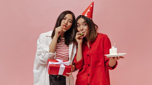 Ilustrasi ulang tahun, bestie, sahabat perempuan