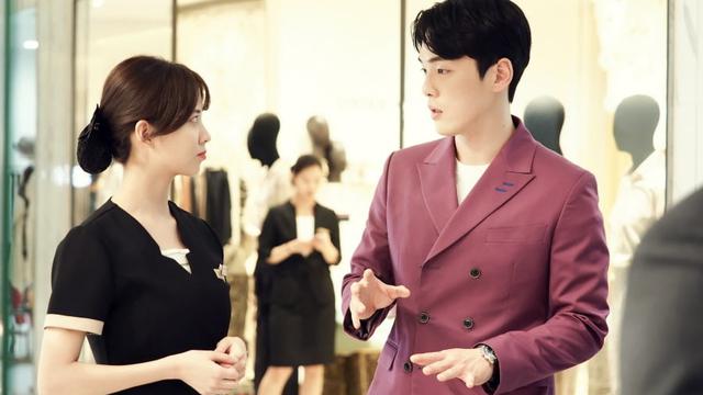 Kim Jung Hyun dan Seohyun SNSD dalam drakor Time. (MBC via Soompi)