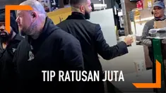Dikenal dermawan, Drake baru-baru ini tertangkap kamera sedang memberikan tip sebesar Rp 280 juta untuk salah satu pelayan di restoran cepat saji.