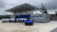 Toyota Indonesia meresmikan fasilitas Hydrogen Refueling Station (HRS) yang terletak di xEV Center Toyota Motor Manufacturing Indonesia (TMMIN), Karawang Plant 3, Karawang, Jawa Barat. (Liputan6.com/Raden Trimutia Hatta)