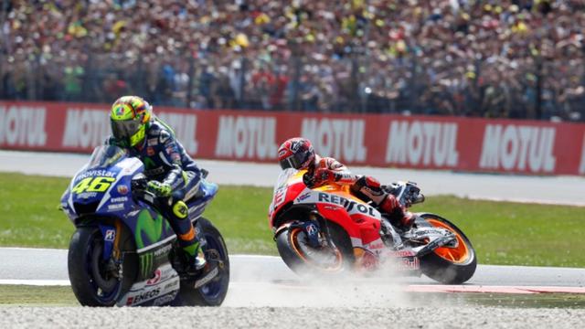 Valentino Rossi dan Marc Marquez 
