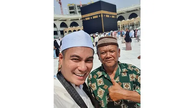 6 Momen Baim Wong dan Paula Verhoeven Lakukan Umrah Bersama, Sempat Diteriaki Fans