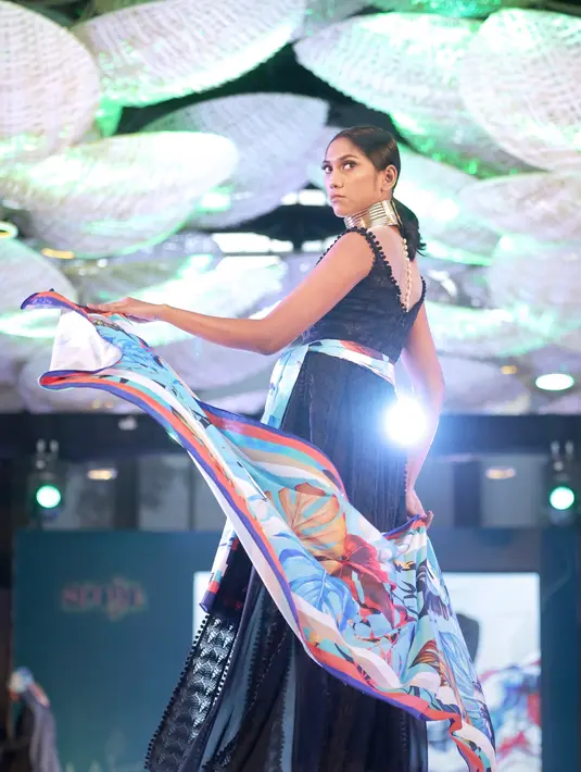 Sroja persembahkan Keindahan Tanaman (Bambang E. Ros/Fimela.com)