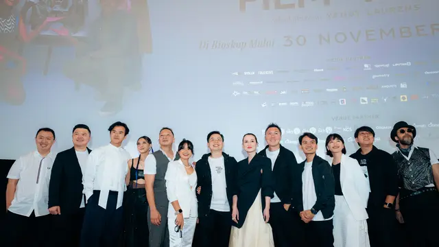 All Team Jatuh Cinta Seperti di Film-Film (IMAJINARI)