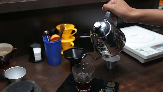 [Bintang] Review Kuliner, Menyeruput 'Kopi Asli' dengan Rp10 ribu