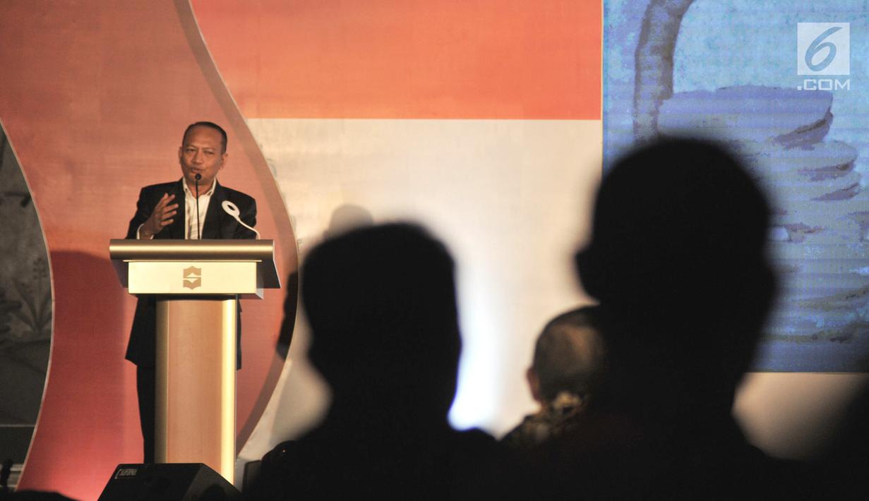 Ketua Panitia Presidium Alumni 212 Eka Gumilar memberikan sambutan saat Silaturahmi dan Halalbihalal bersama Presidium Alumni 212 di Hotel Sangri-la, Jakarta, Kamis (27/6/2019). Acara ini bertujuan merajut kembali persatuan dan kesatuan serta menjaga kedamaian usai Pemilu 2019. (merdeka.com/Iqbal Nu