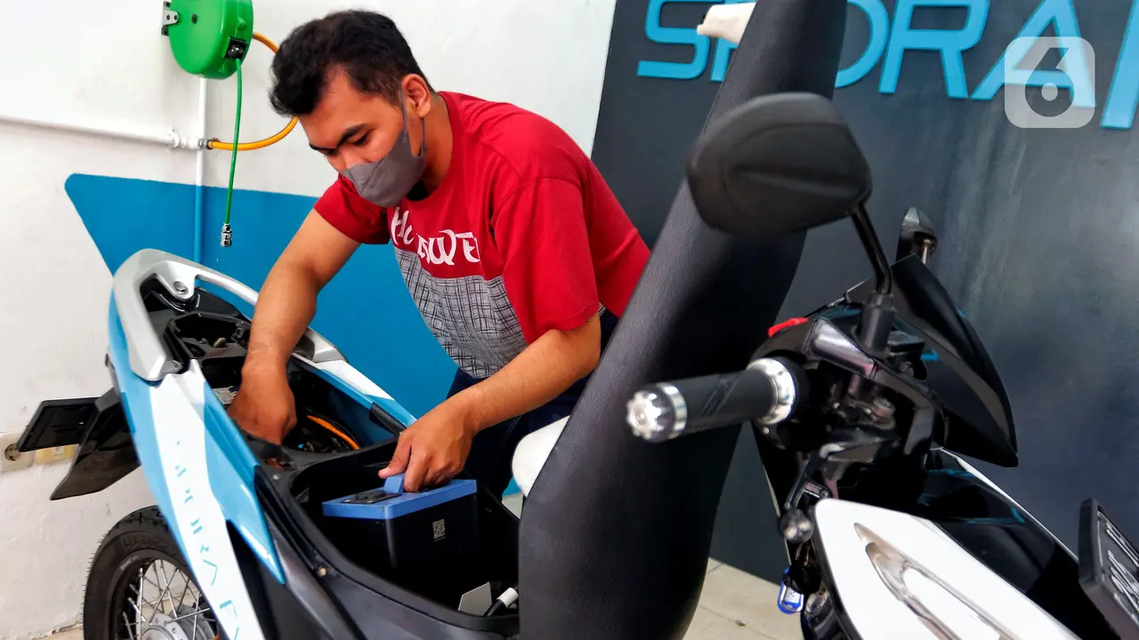 Pemerintah Sebar Subsidi Konversi Motor Listrik Sebesar Rp 7 Juta