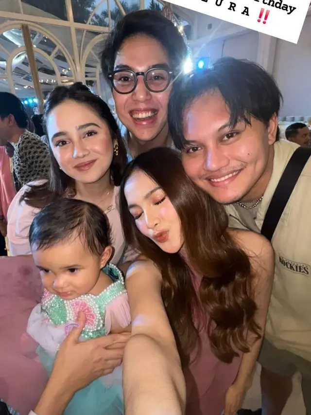 Pasangan Muda Artis hadir di Pesta Ulang Tahun Azura Anak ke-2 Atta Halilintar dan Aurel.