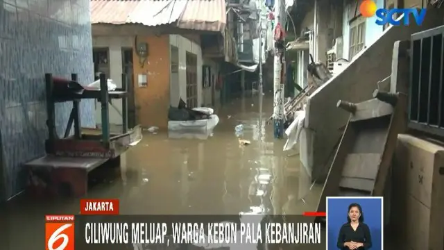Diduga kuat banjir terjadi akibat air kiriman dari kawasan Bogor, Jawa Barat.