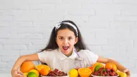 10 Buah untuk Kecerdasan Otak Anak yang Baik Dikonsumsi Sejak Dini
