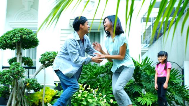 Konon Katanya Cinta Itu Buta