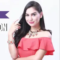 Punya keturunan bule, Irish Bella sempat dibully saat masih tinggal di Cirebon.