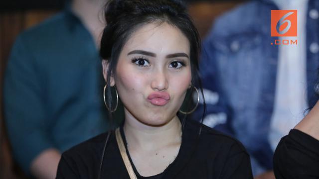 [Bintang] Ayu Ting Ting