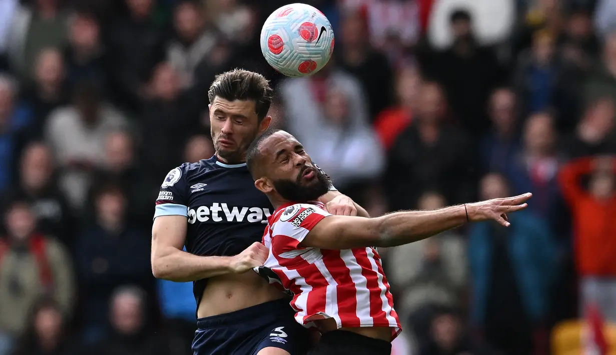 West Ham United. Kemenangan terbaru Brentford atas tim mapan di Liga Inggris baru saja terjadi di pekan ke-32, 10 Maret 2022. Ivan Toney dkk sukses menang 2-0 atas tamunya West Ham United. Kedua gol dicetak oleh Bryan Mbeumo dan Ivan Toney.  (AFP/Ben Stansall)