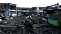 Kebakaran yang terjadi pada Jumat, 2 Maret 2018, menghanguskan Shopping Center Limboto dan satu pasar tradisional. (Liputan6.com/Aldiansyah Mochammad Fachrurrozy)