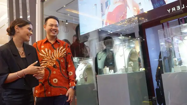 Koleksi Black Rose Manjakan Perempuan Indonesia pada Jakarta International Jewellery Fair