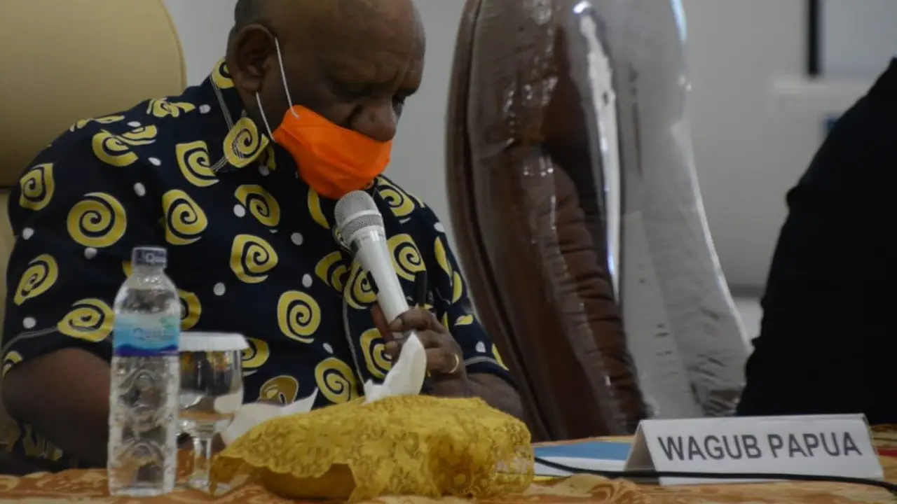 Wagub Papua, Klemen Tinal