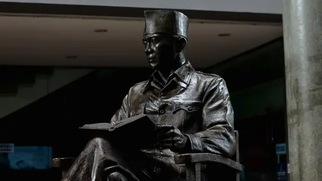 Patung Sukarno.