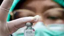 Pemerintah melalui Dirjen Pencegahan dan Pengendalian Penyakit kembali mengkampanyekan vaksinasi dan memberikan dosis vaksin pencegahan kelima. (BAY ISMOYO/AFP)