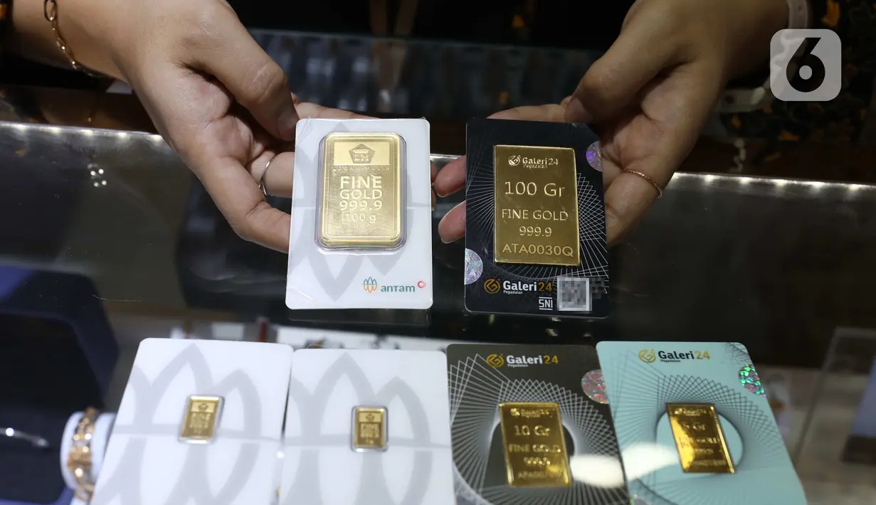 Harga emas batangan dari Antam mengalami penurunan sebesar Rp2.000 per gram. (Liputan6.com/Angga Yuniar)