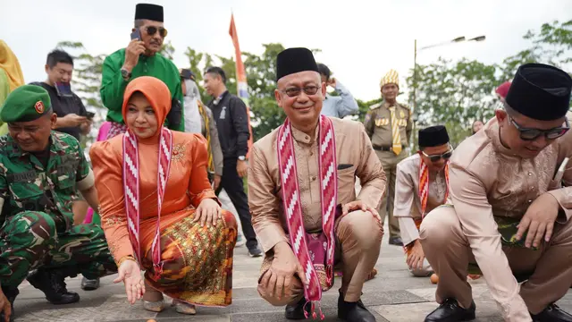 Fenomena kulminasi Matahari Kota Pontianak Kalimantan Barat jadi panggung alam, wisatawan mancanegara terpikat pesona tanpa bayangan dan budaya khatulistiwa.
