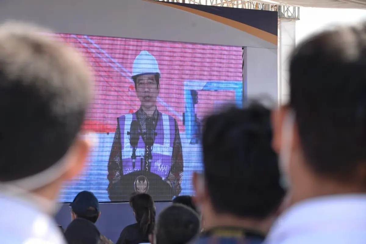 Presiden RI Joko Widodo hadir secara virtual pada Soft Launching dan Pengoperasian Perdana Pelabuhan Internasional Patimban, Subang, Jawa Barat, Minggu (20/12/2020). (Foto: Kemenhub)