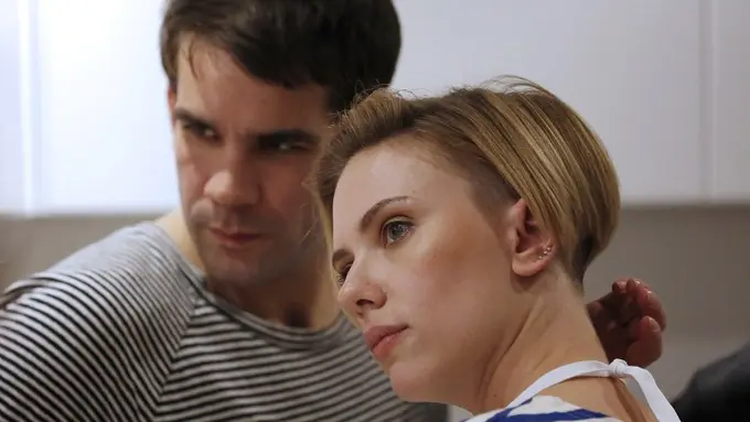 Scarlett Johansson menggugat cerai suaminya Romain Duriac. (Foto: AFP)
