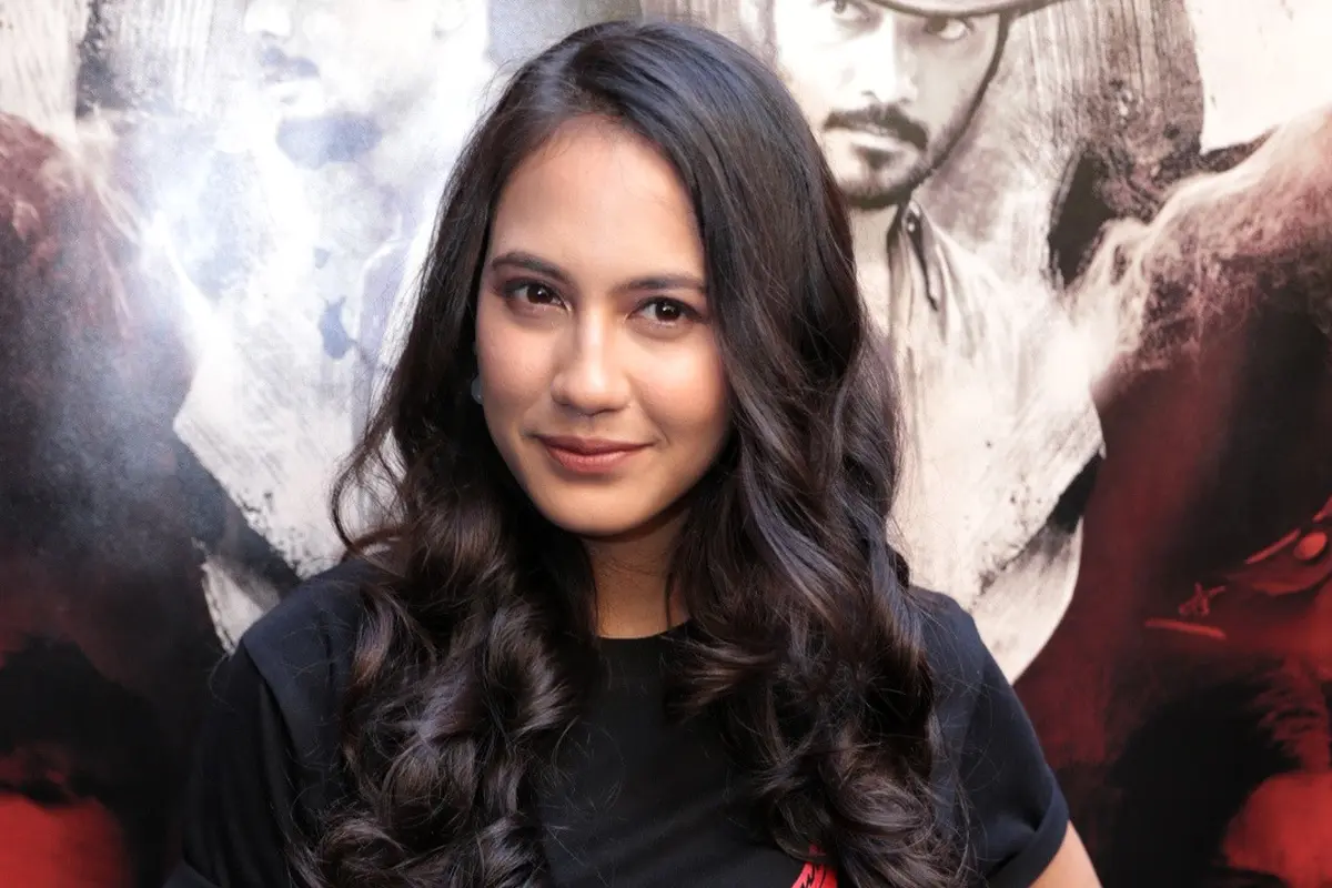 [Bintang] Pevita Pearce