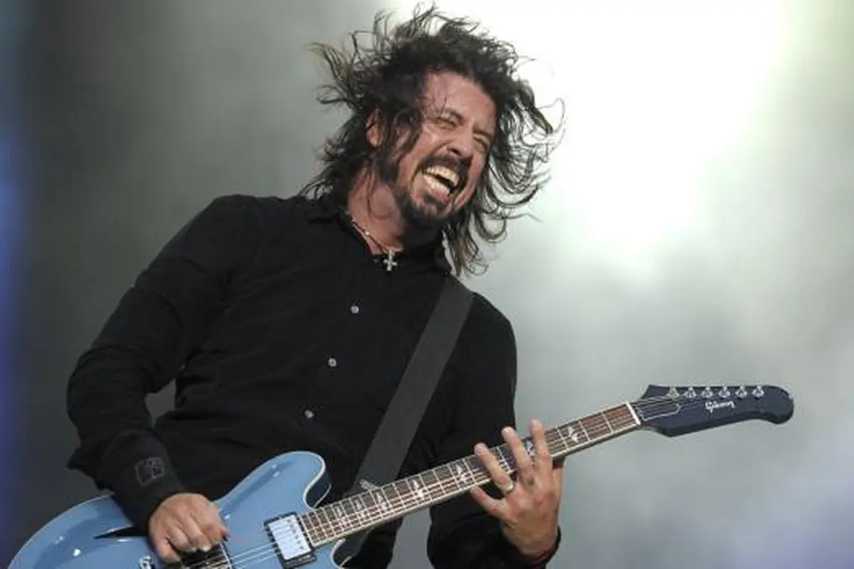 Vokalis Foo Fighters Tampil Dramatis di Trailer Acara Televisi