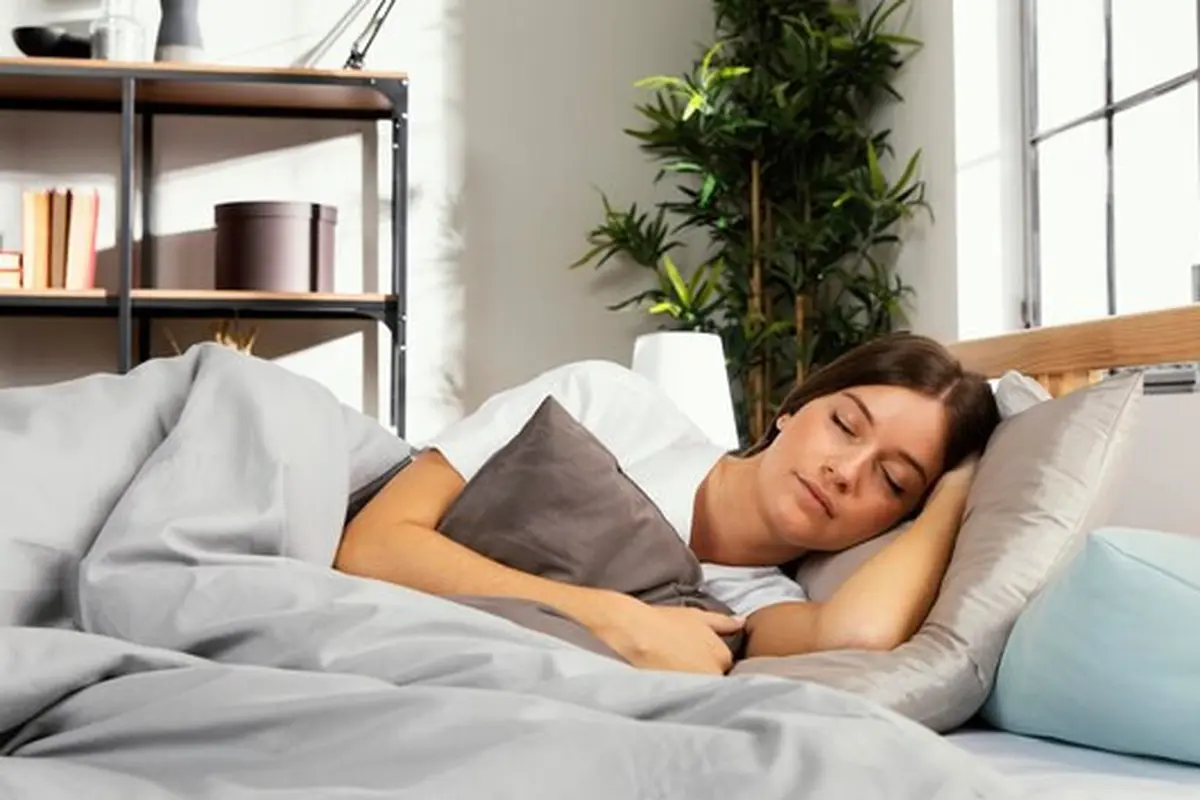 Ilustrasi perempuan tidur, bermimpi