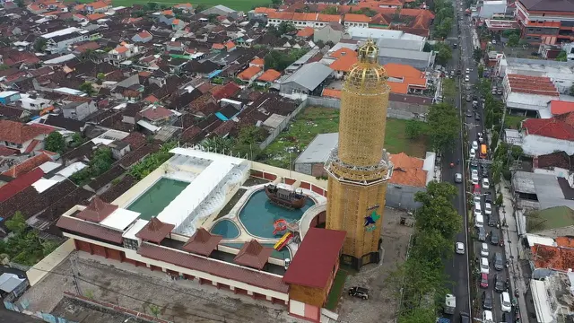 Kolam renang Sekarsari Mojokerto. (Liputan6.com/ ist)