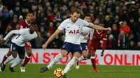 Gelandang Juventus: Kane Lebih Baik dari Higuain