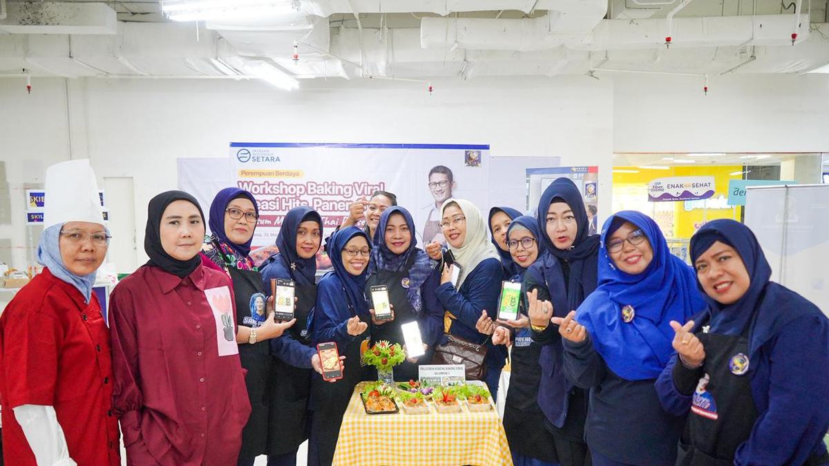 Buat Ibu-Ibu Pinang Ranti Jaktim Berdaya, Sandiaga Uno Gelar Pelatihan Bikin Makanan  #News