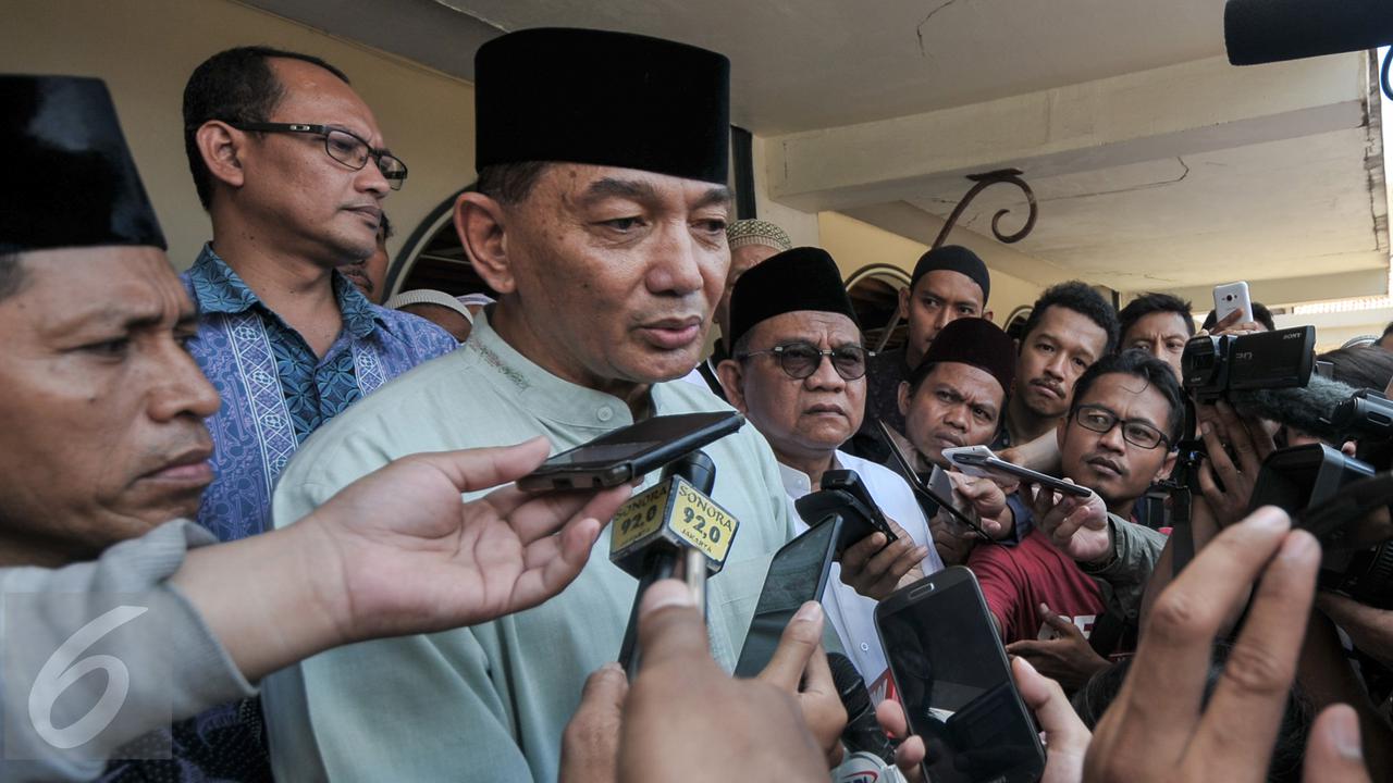 20160715-Cagub DKI Sjafrie Djamsoeddin Silahturahmi dan Salat Jumat di Luar Batang