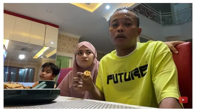 8 Momen Nathalie Holscher dan Sule Kembali Buka Puasa Bersama, Kompak Banget