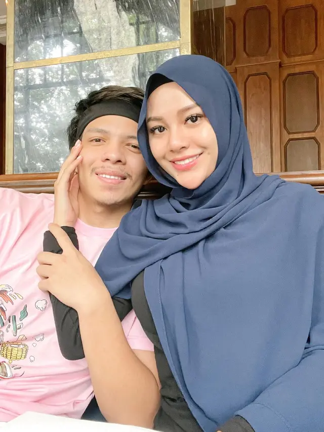 Atta Halilintar dan Aurel Hermansyah. (Foto: Instagram @aurelie.hermansyah)
