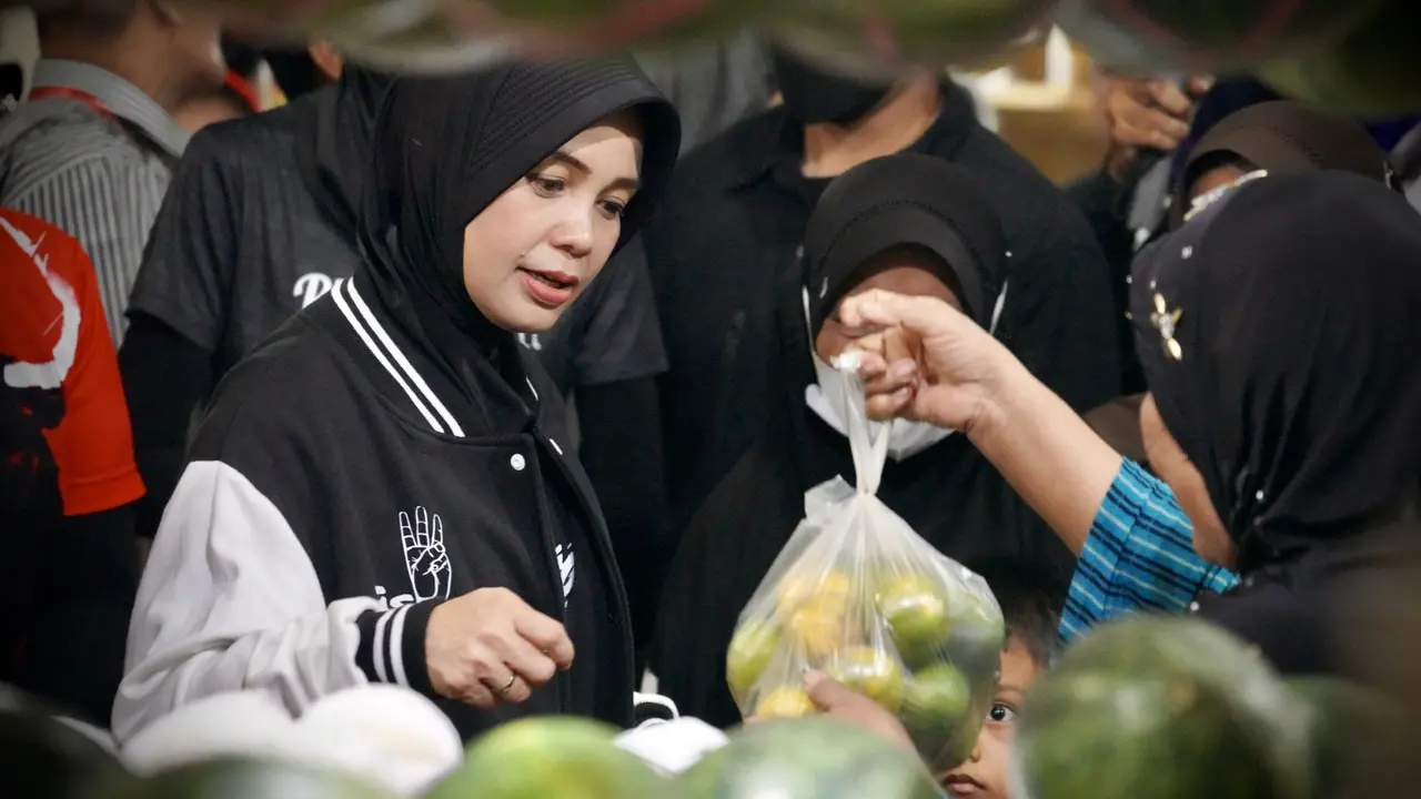 Istri calon presiden nomor urut 3 Ganjar Pranowo, Siti Atikoh