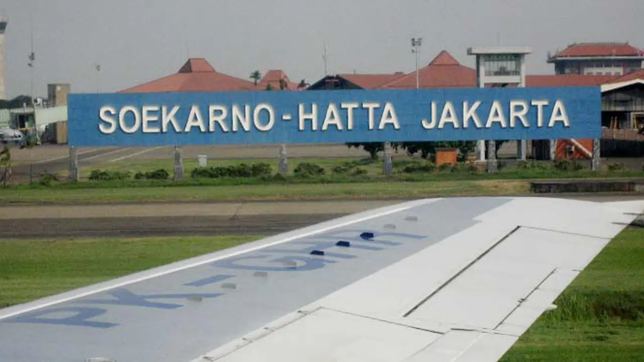 bandara-soeta-131112b.jpg