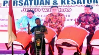 Kasad Jenderal Mulyono memberikan sambutan dalam acara Silaturrahmi Kasad dengan Forum Pemred dan Anugerah Media TNI AD di Jakarta, Rabu (21/2). Dalam kegiatan itu, TNI AD juga memberikan penghargaan kepada rekan-rekan media. (Liputan6.com/Johan Tallo)