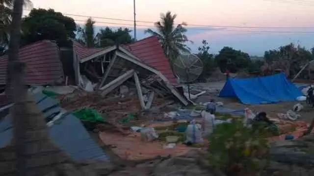 Tertimbun Reruntuhan Toko, Evakuasi Korban Gempa Berlangsung 8 Jam
