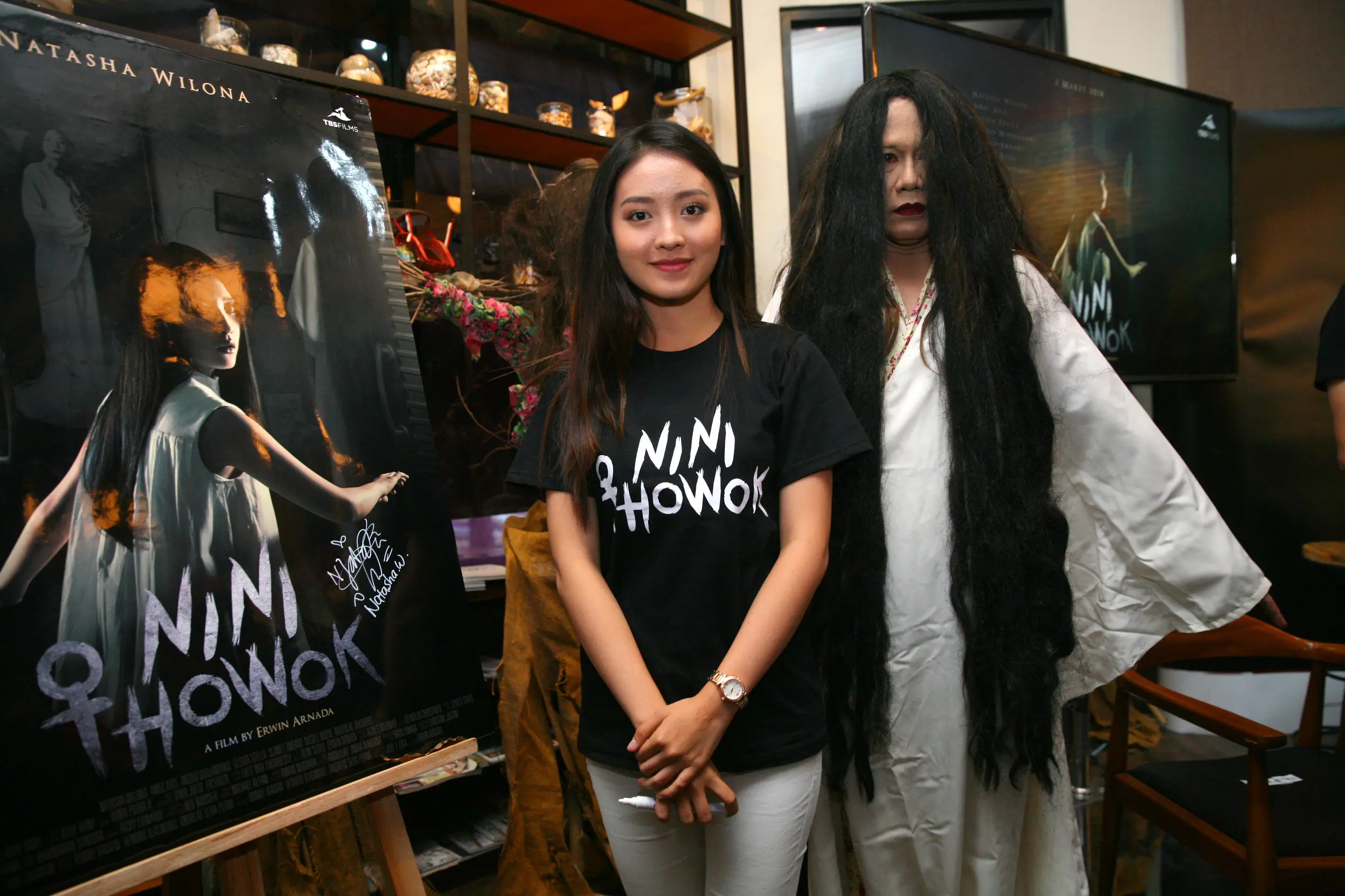 Preskon film Nini Thowo (Nurwahyunan/bintang.com)